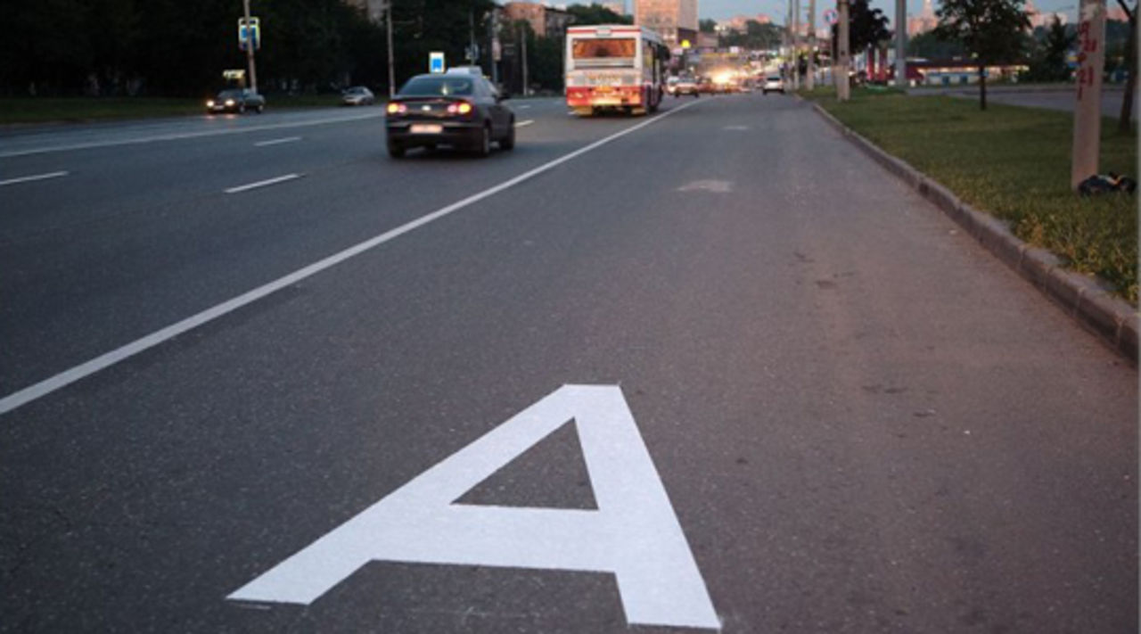 Министр транспорта РФ заявил, что Екатеринбург спасут от пробок выделенные полосы для ОТ и велодорожки