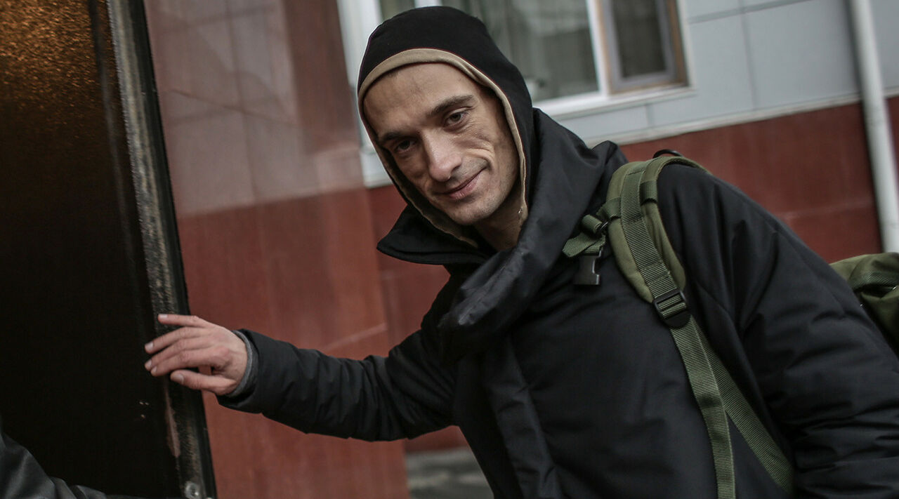 Французский суд разъяснил, что арестовал Павленского из-за его «бредовых навязчивых идей»