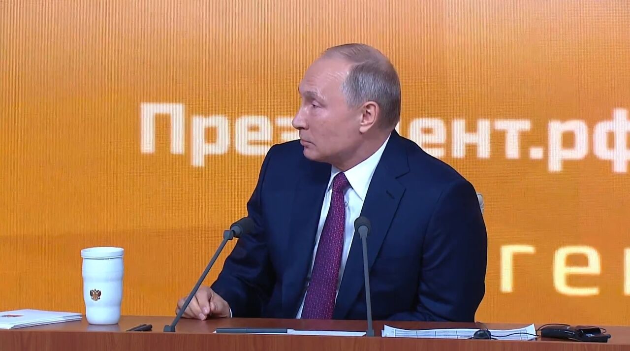 Президент поведал в чем причина отсутствия конкурентоспособной оппозиции в РФ Президент поведал в чем причина отсутствия конкурентоспособной оппозиции в РФ