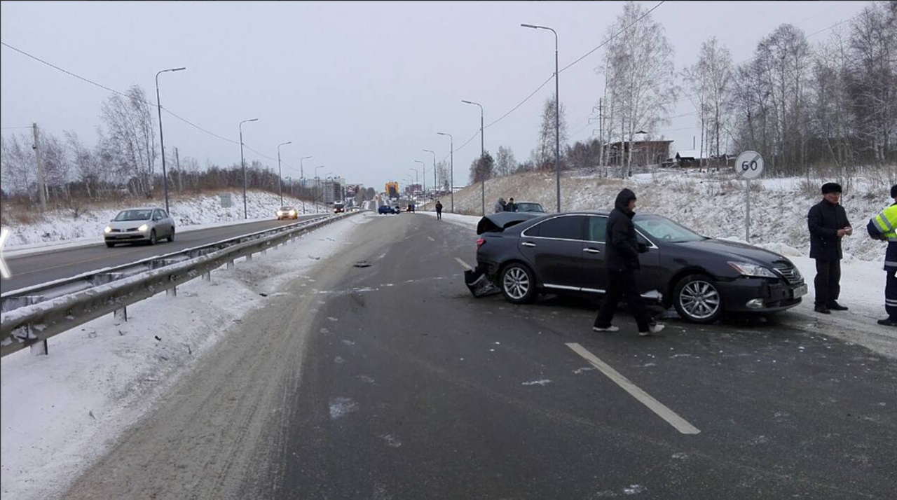 На Байкальском тракте случилось массовое ДТП с 14 автомобилями На Байкальском тракте случилось массовое ДТП с 14 автомобилями