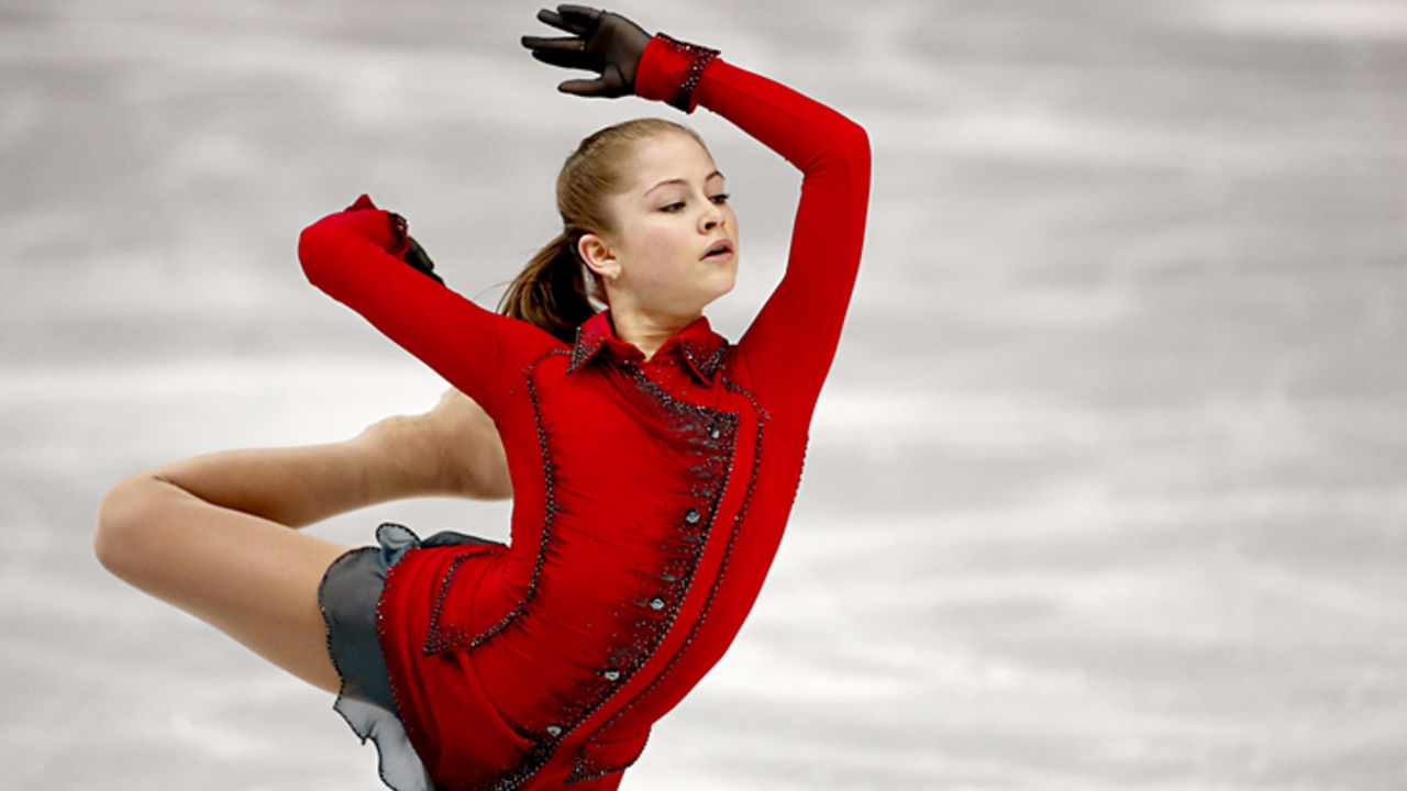 19-летняя олимпийская чемпионка Юлия Липницкая сенсационно завершила карьеру