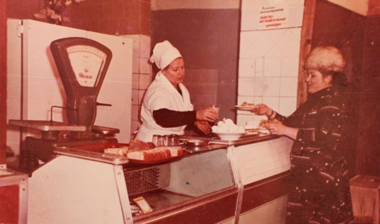 В РФ появятся продуктовые карты и бесплатные обеды