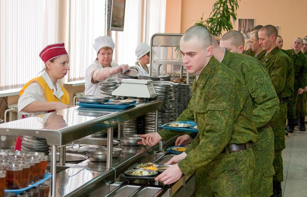 Солдатская столовая в армии РФ 2021г