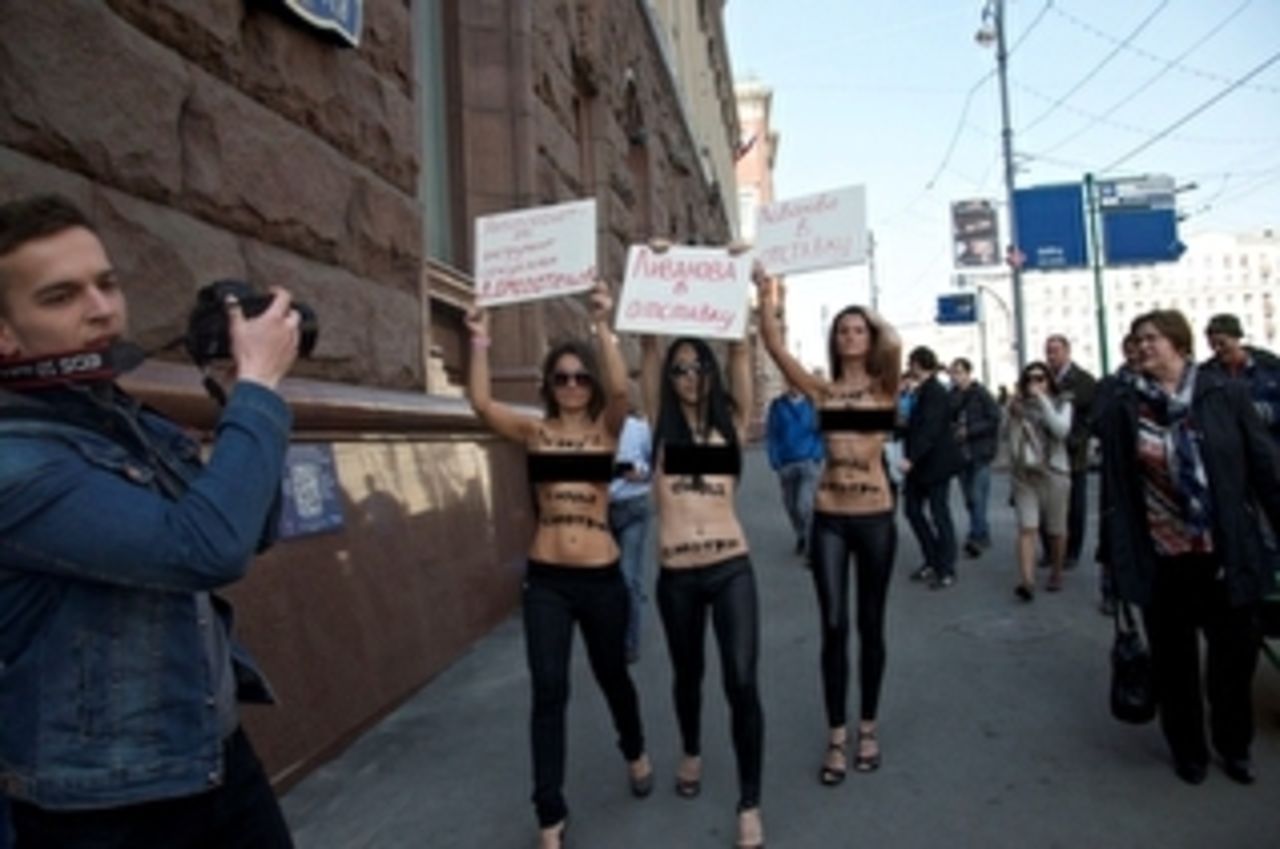 Студентки на заказ в москве На заказ москве студентки в