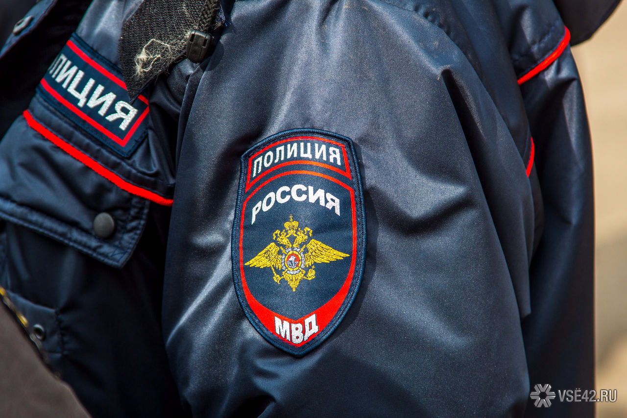 Полицейский из Кемерова получал по 2,5 тысячи руб. за труп Полицейский из Кемерова получал по 2,5 тысячи руб. за труп