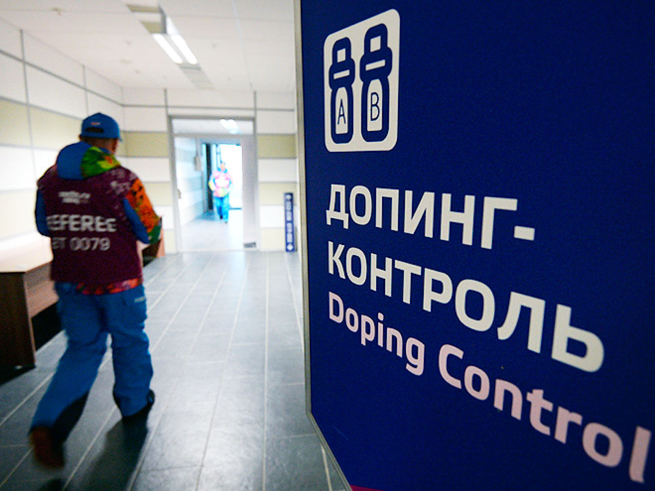 За допинг дисквалифицированы шесть русских тяжелоатлетов