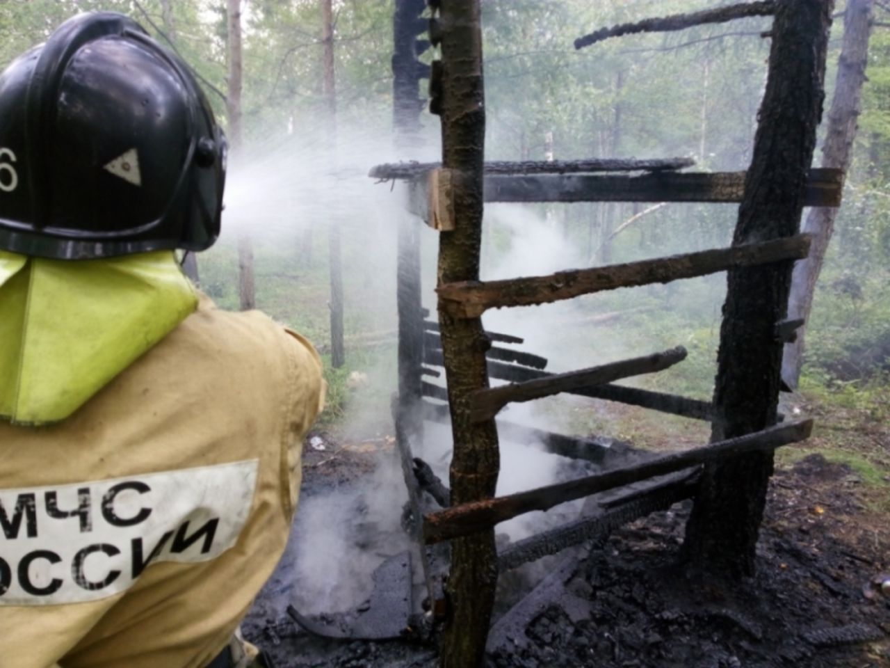 Дети сгорели в шалаше в Иркутской области