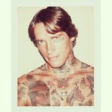 Фотограф из США создал сайт с татуированными в Photoshop знаменитостями