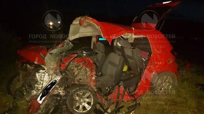 В страшной аварии на кузбасской трассе погиб водитель Hyundai Getz 