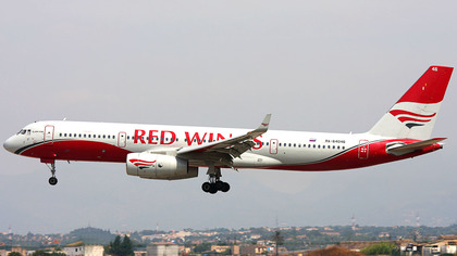 У летевшего из Тюмени в Сочи самолёта Red Wings отказал двигатель