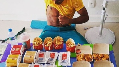 После поражения в Рио австралийский спортсмен съел гору еды из McDonald's