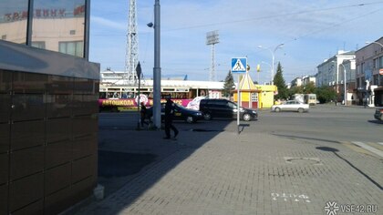 В центре Кемерова сотрудники ГИБДД массово штрафуют пешеходов