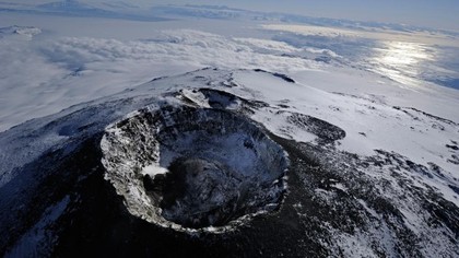 NASA ищет в антарктическом вулкане портал в другой мир‍