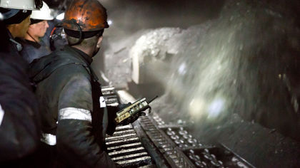Приставы приостановили деятельность на трех кузбасских шахтах 