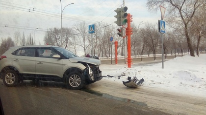 Серьезное ДТП с иномарками произошло в центре Кемерова