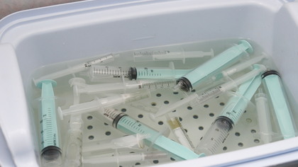 Жительницу Подмосковья отправили в психлечебницу за отказ сделать детям прививки