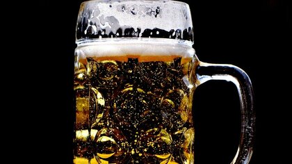 Врач-нарколог предостерег россиян от распития пива в жару