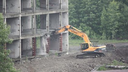 Кузбассовцы пожаловались на демонтаж аварийного здания