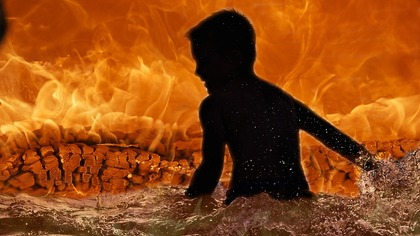 Пятилетняя девочка из Вологды спасла младшего брата при пожаре