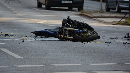 Мотоциклист пострадал в результате ДТП в Кемерове