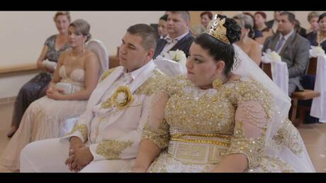 Свадьба цыган в Словакии - невесту засыпали купюрами в 500 евро и золотом (ФОТО, ВИДЕО)
