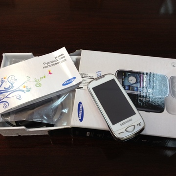 Samsung GT-S5560