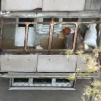 Новокузнечан удивил курятник на балконе жилого дома