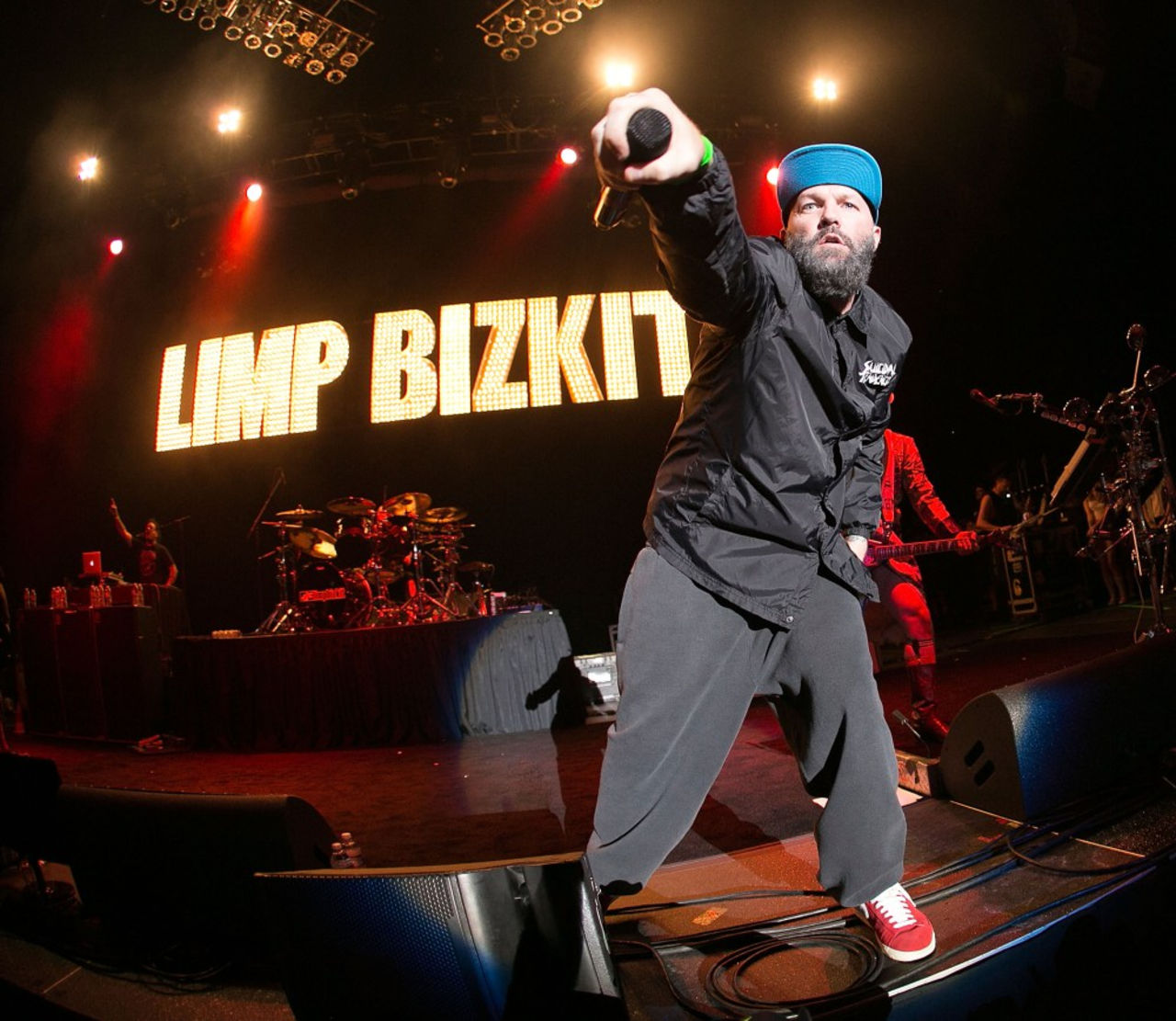 Лимп бизкит. Группа Limp Bizkit. Группа Limp Bizkit 2020. Limp Bizkit 2015. Limp Bizkit концерт.