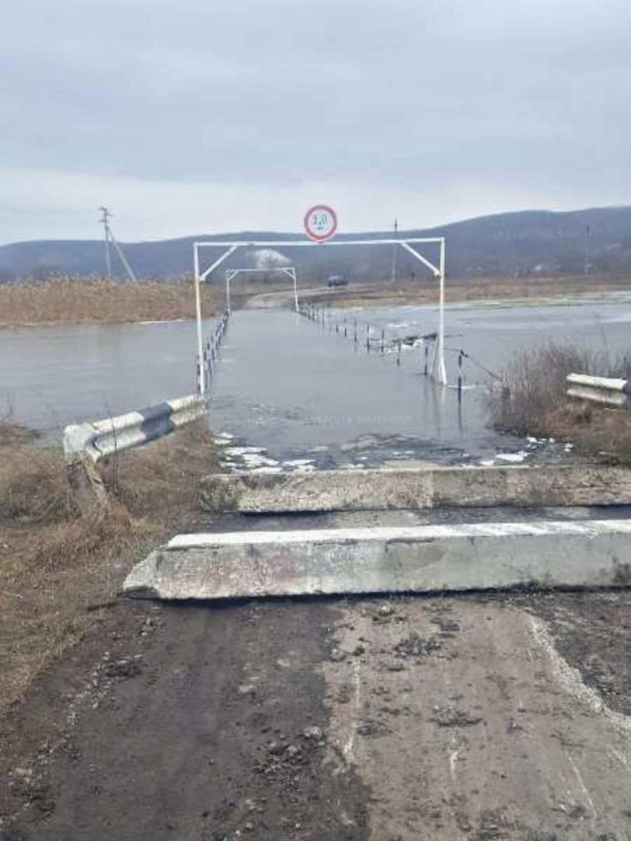 Погода в принцевке белгородской. Новая Симоновка Валуйский район. Валуйки Белгородская область мост через реку. Принцевка Белгородская область. Мост в Принцевке.