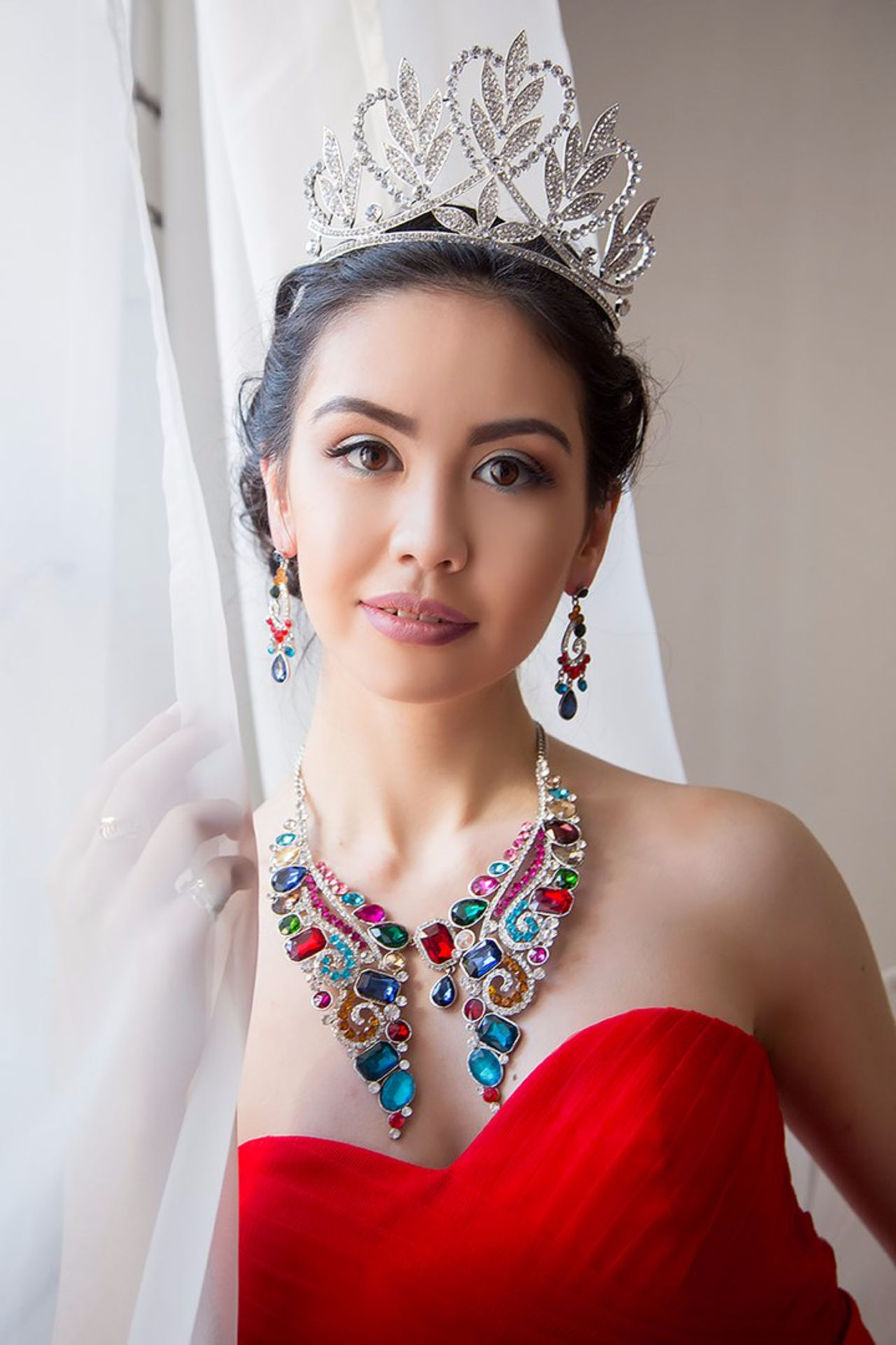Самое красивое казахское. Айза Базгиева. Айза Базгиева Мисс Азия. Казахские красавицы. Красивые казашки.