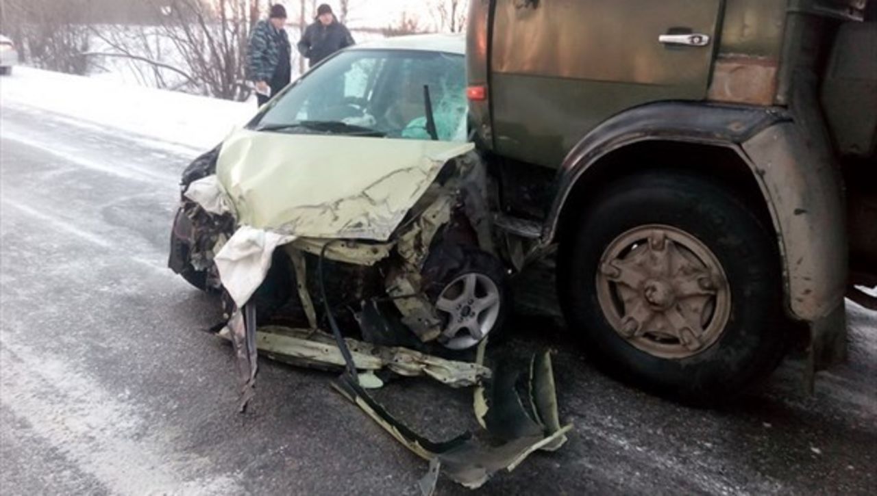 авария honda fit грузовик авария honda fit грузовик