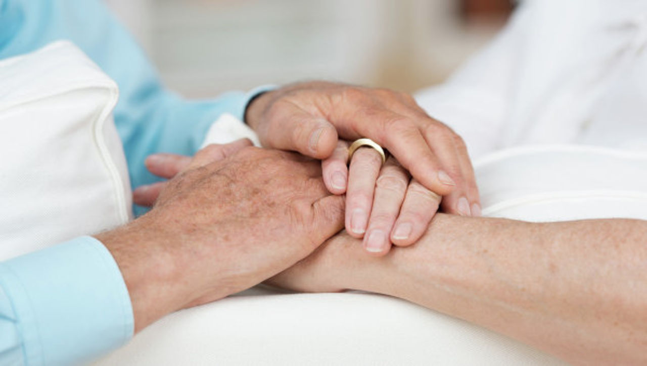 В Техасе супружеская пара прожив вместе 58 лет умерла в одной их городских больниц держась за руки