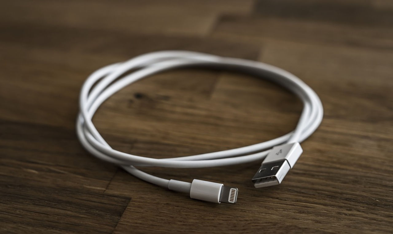 Apple Lightning Cable