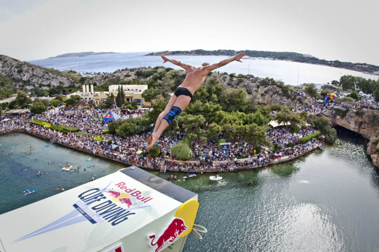 Высокое водное. Сильченко Хай дайвинг. Ред Булл хайдайвинг. High Diving Сильченко. Red bull прыжки в воду.