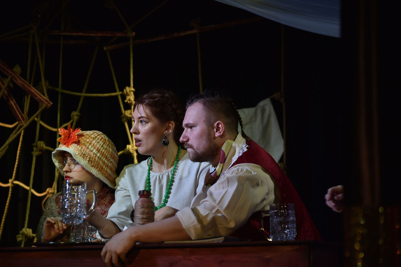 Театр европа дмитрия ефимова тюмень труппа. Европа театр дмитрия ефимова тюмень танцоры. Европа театр дмитрия ефимова тюмень. Театр дмитрия. Алиса театр дмитрия ефимова европа.