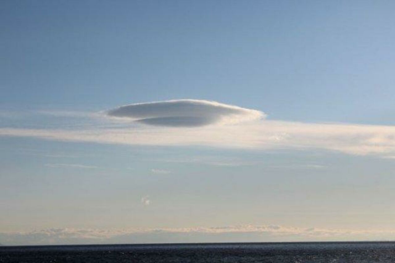 Уфологи посчитали облако в небе над Японией НЛО'Звезда смерти
