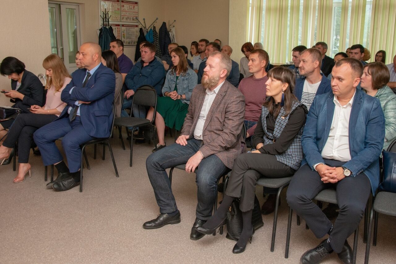 Городской сайт. Топкинский цемент. Руководители Топкинский цемент. Работники Топкинского цементного завода. Топкинский завод ЖБИ.