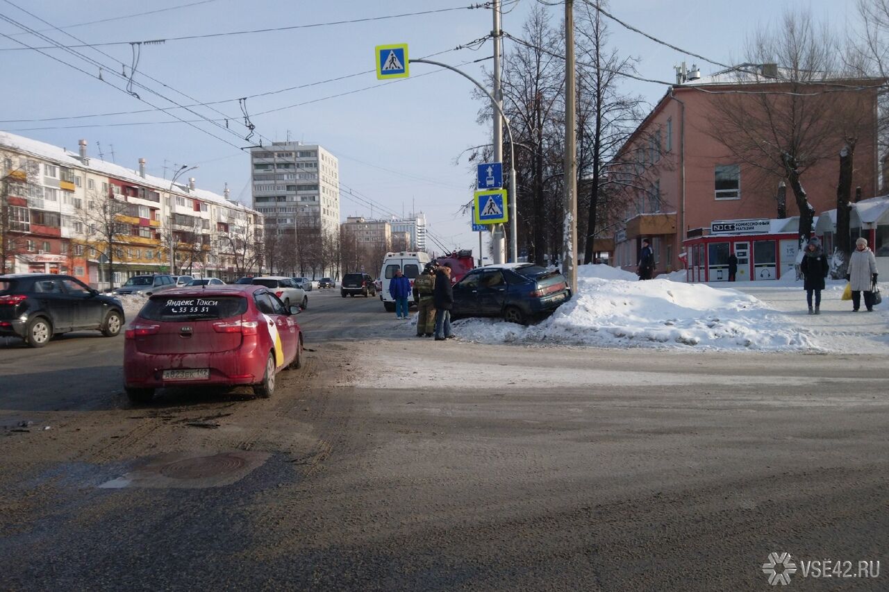 Кемерово происшествия за сутки. Авария в Кемерово сейчас. Кемерово 23.03.18. Новости сегодня свежие события в Кемерово Кемерово.