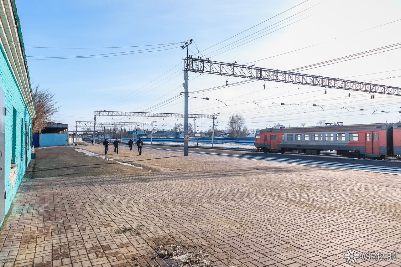 Краснодар новокузнецк поезд. Электрички Кузбасса. Новокузнецк городская электричка. Поезд Санкт-Петербург Новокузнецк.