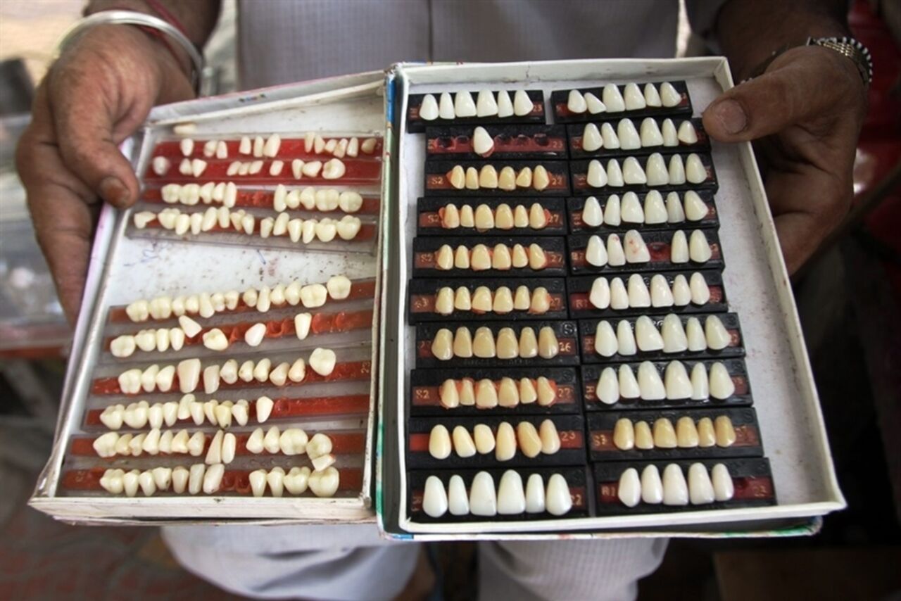 Индийская уличная стоматология