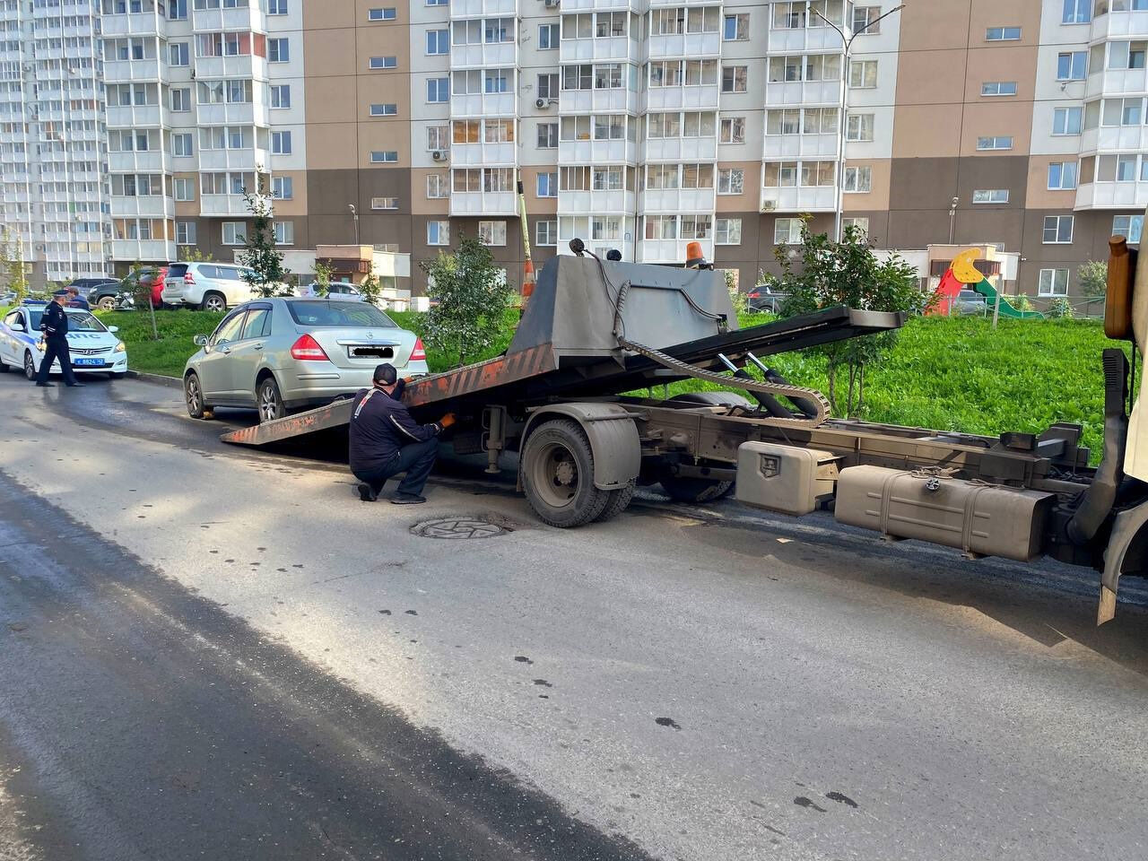 Рейды с эвакуатором перестали пугать жителей нового микрорайона  Новокузнецка / VSE42.RU - информационный сайт Кузбасса.