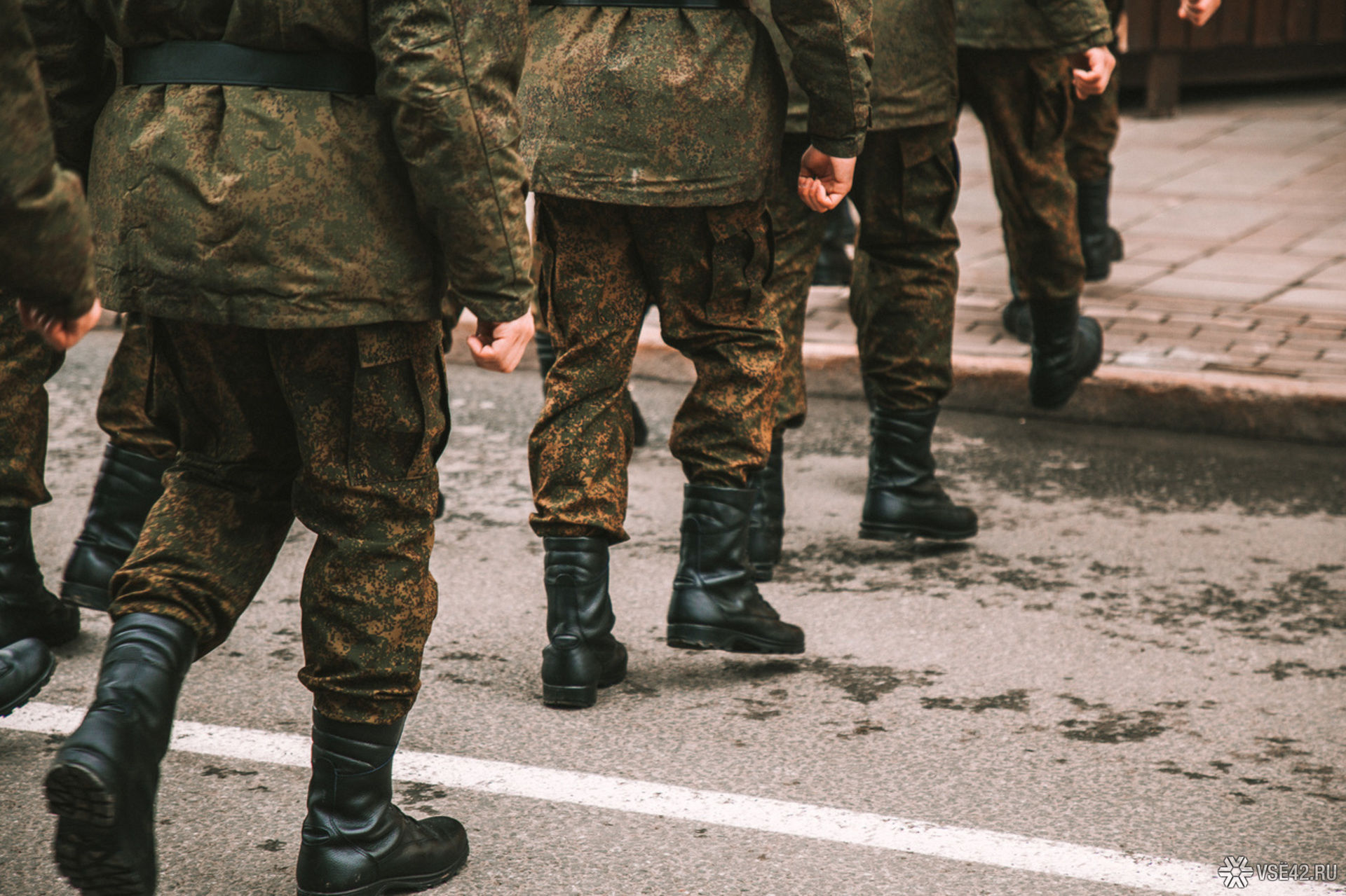 Войска началась. Побег из воинской части. Осенний призыв. Сбежал из войсковой части.. Солдат Убегающий из части.