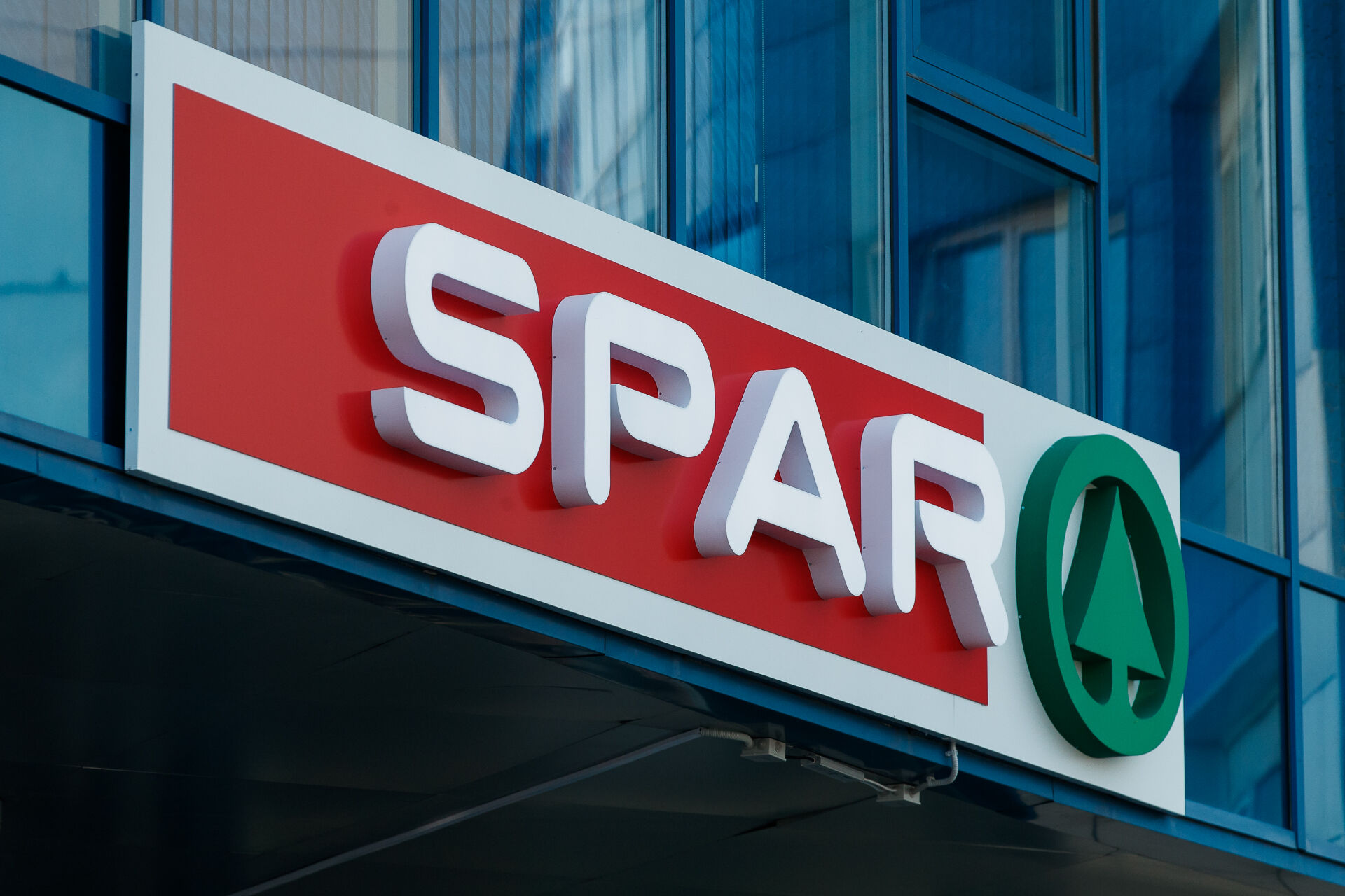 Спар магазин кемерово. Spar супермаркет. Спар Кемерово. Логотип Спар Кемерово.