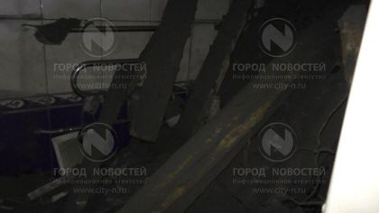 Власти Новокузнецка прокомментировали обрушение потолка в аварийном доме