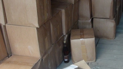 Новокузнецкие полицейские изъяли более пяти тысяч литров контрафактного алкоголя