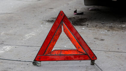Водитель Toyota насмерть сбил пешехода на кузбасской трассе