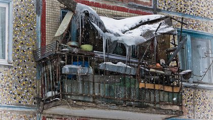 МЧС просит кузбассовцев убраться на балконах 