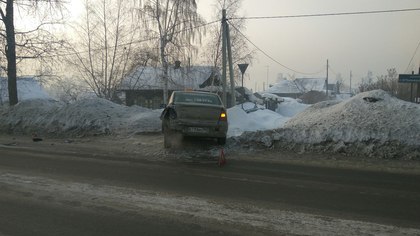 ДТП с грузовиком и такси перекрыло въезд в Кемерово