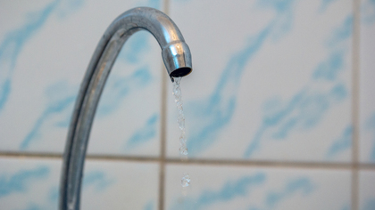 Энергетики утвердили график отключения горячей воды на две недели по районам Кемерова