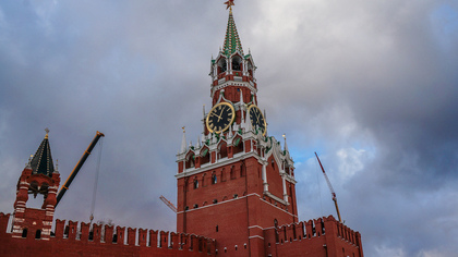Москвичи обнаружили на Красной площади подозрительную сумку